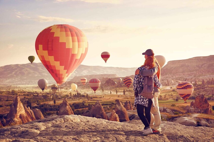 Picture 3 for Activity Sunrise Hot Air Balloon Watching Experience