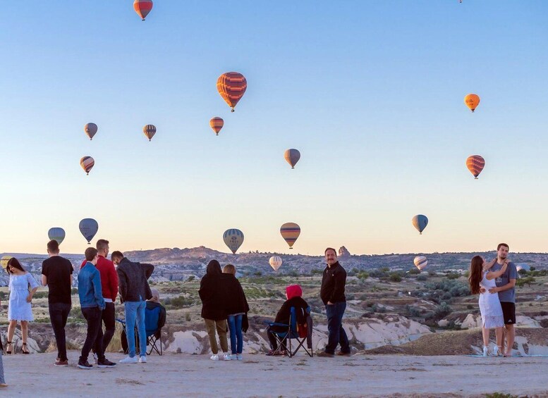 Picture 6 for Activity Sunrise Hot Air Balloon Watching Experience