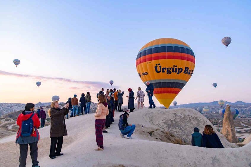 Picture 7 for Activity Sunrise Hot Air Balloon Watching Experience