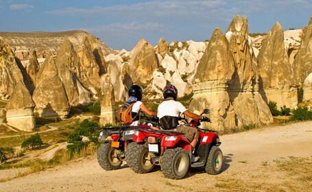 Vanuit Göreme: Cappadocië Valleien bij Zonsondergang ATV Tour