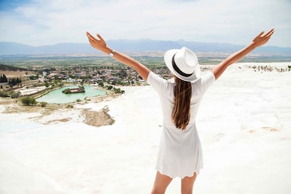 Från Alanya: Pamukkale och Hierapolis dagstur med lunch