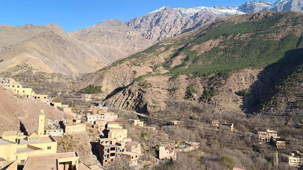 Full day hike in the Atlas Mountains with pack lunch