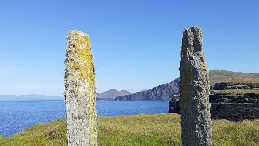 Standing stones and promontory fort, Valentia