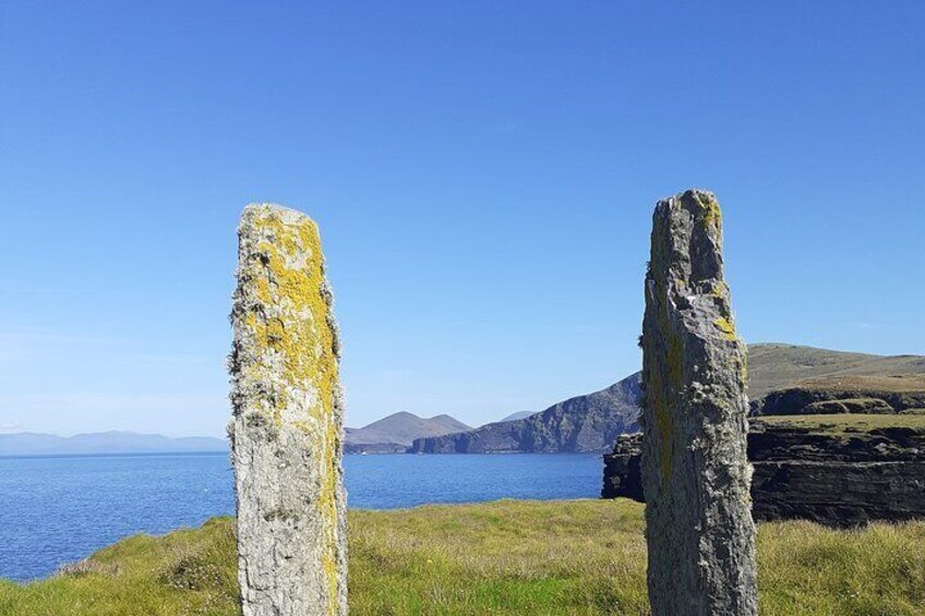 Standing stones and promontory fort, Valentia