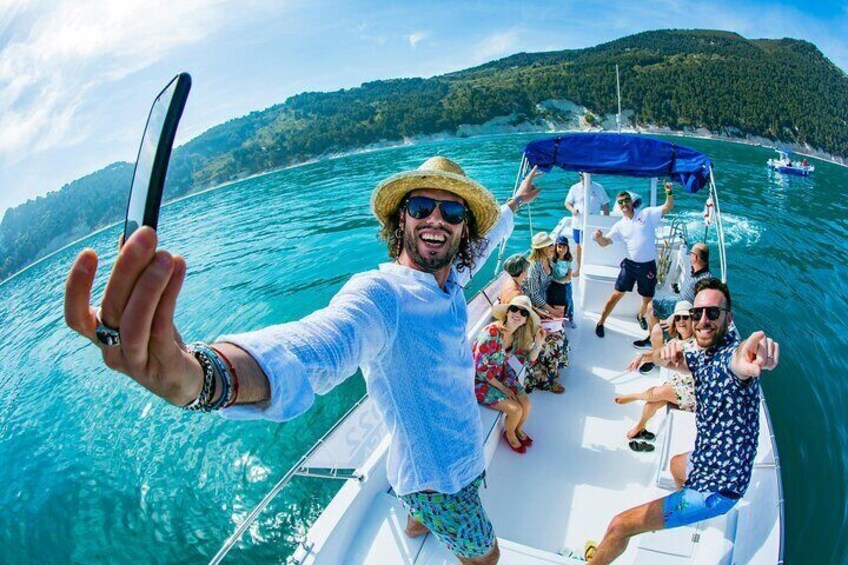 Boat excursion on the Conero Riviera