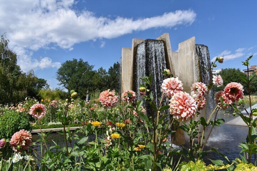 Denver, Rocky Mountains and Garden of the Gods Tour from Colorado