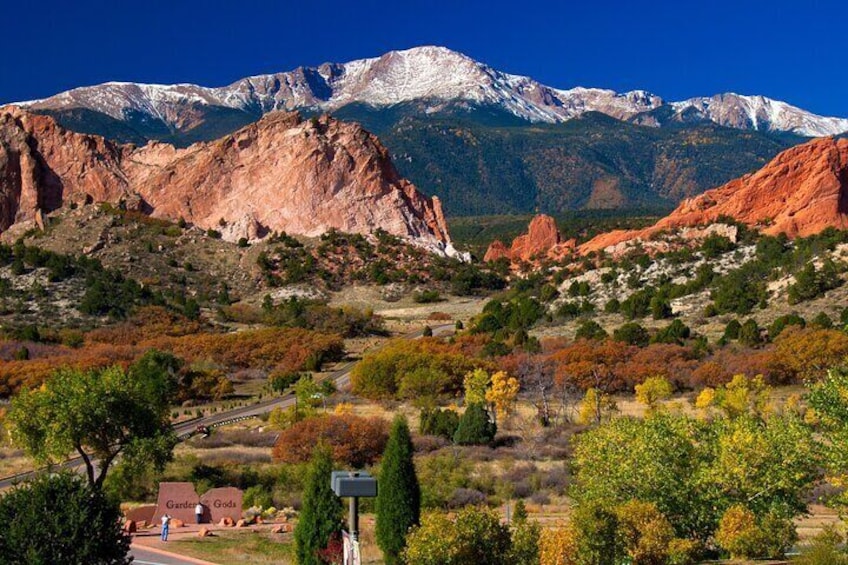 Denver, Rocky Mountains and Garden of the Gods Tour from Colorado