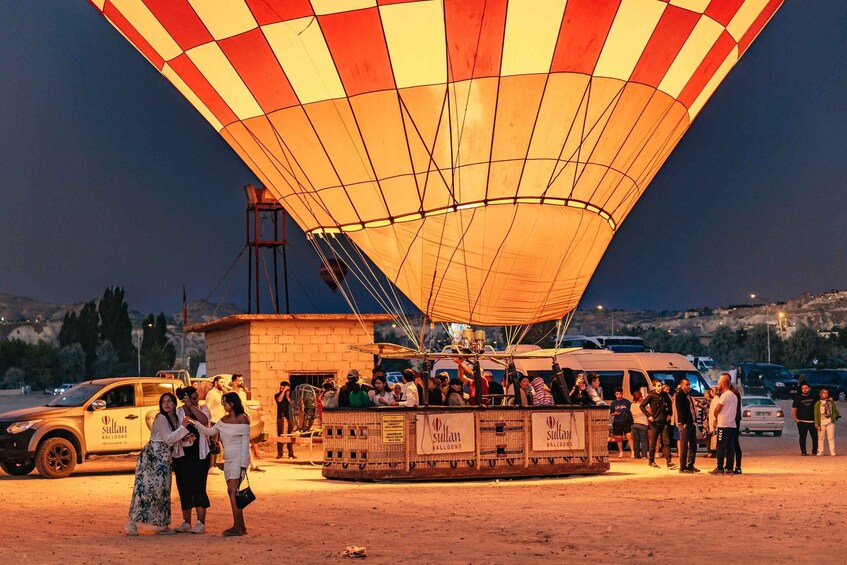 Picture 4 for Activity Cappadocia: Panoramic Hot Air Balloon Viewing Tour