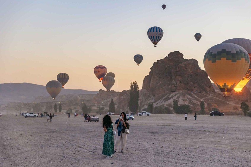 Picture 9 for Activity Cappadocia: Panoramic Hot Air Balloon Viewing Tour