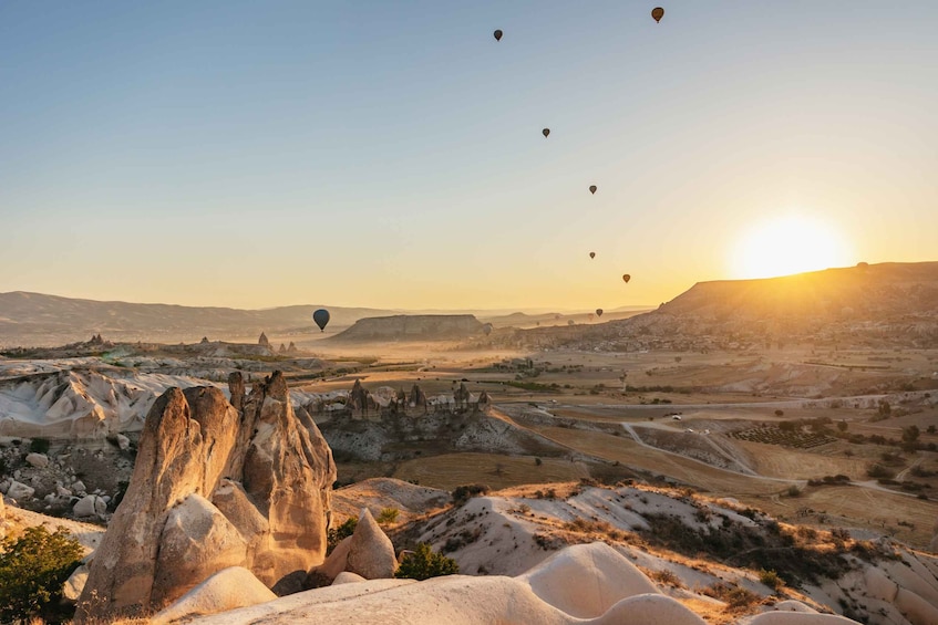 Picture 12 for Activity Cappadocia: Panoramic Hot Air Balloon Viewing Tour