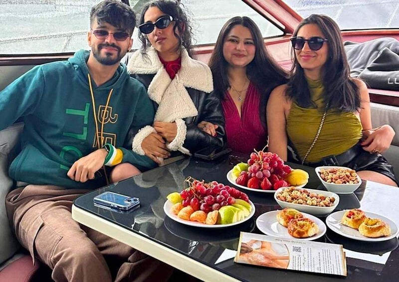 Picture 2 for Activity Istanbul: Daytime Bosphorus Yacht Cruise with Fruit & Snacks