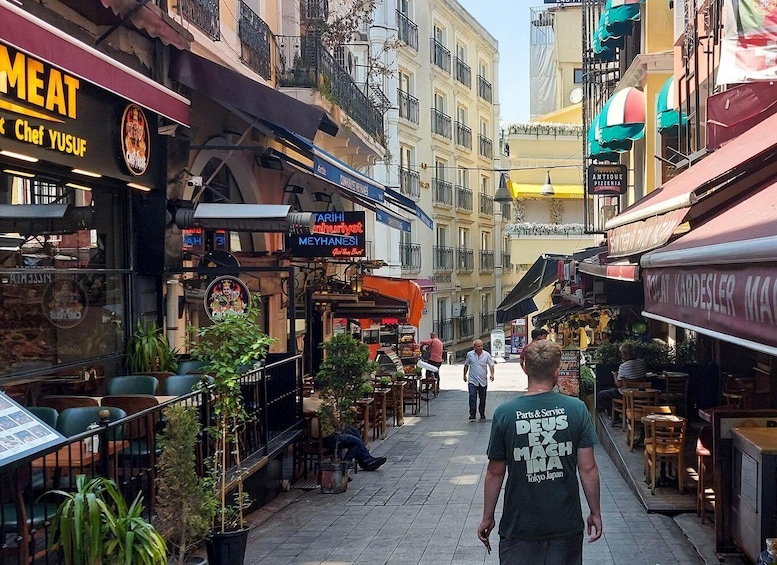 Picture 3 for Activity Istanbul: Guided Food Walking Tour