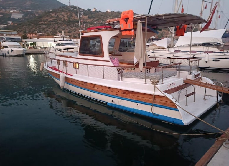 Alanya: Fishing Tour with Lunch and Hotel Transfers