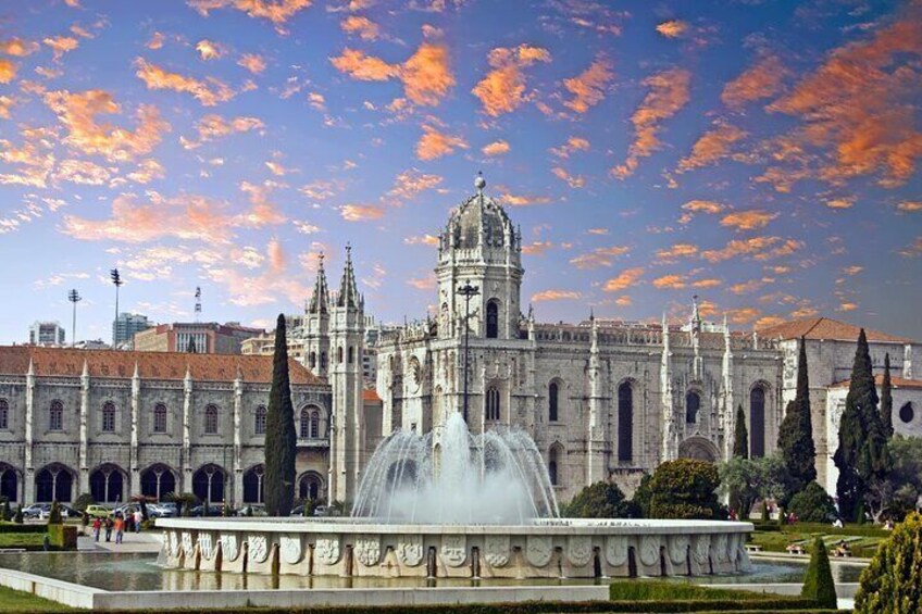 Self- Guided Tour to Jerónimos Monastery and Belém Tower