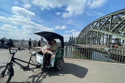 Visite de la ville par Rikscha à Cologne 