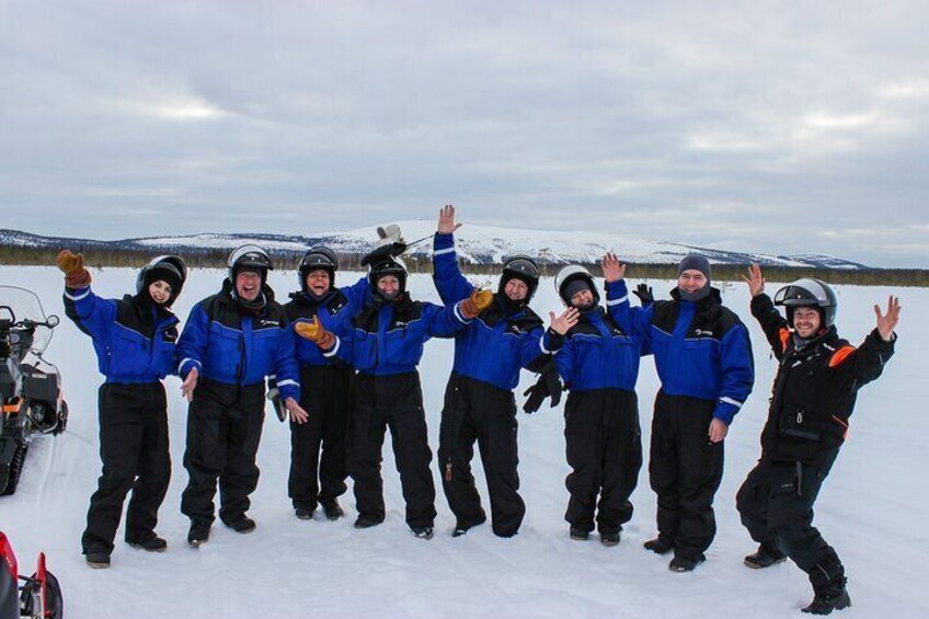 2 Hour Family Snowmobile Safari in Levi