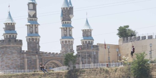 Istanbul: Zipline Extreme-billetter på Vialand kjøpesenter