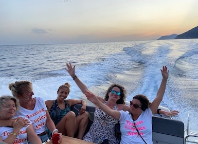 Sunset Boat Tour with Aperitivo & swim in natural park