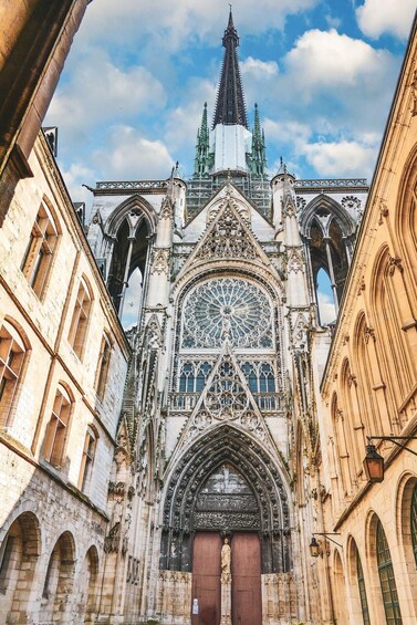 Picture 2 for Activity Rouen: Private Guided Walking Tour