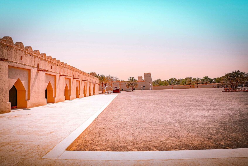 Abu Dhabi: Full-Day Al Ain Tour with Entry Tickets and Meal