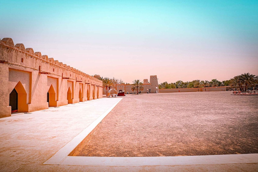 Abu Dhabi: Full-Day Al Ain Tour with Entry Tickets and Meal