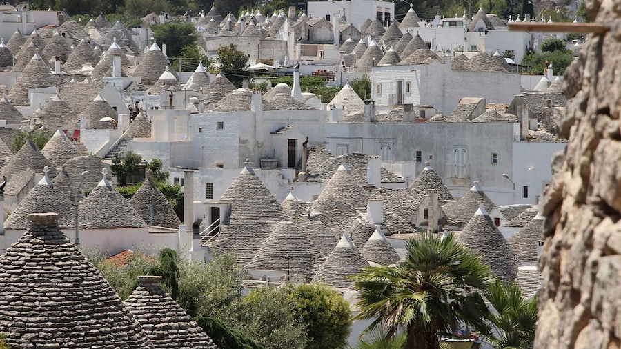 From Bari & Polignano: Alberobello and Matera Full-Day Trip