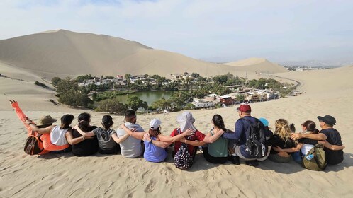 Desde Lima: Excursión de un día a Paracas, Ica y Oasis Huacachina