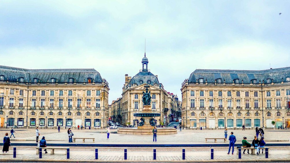 Picture 6 for Activity Bordeaux: Private Exclusive History Tour with a Local Expert