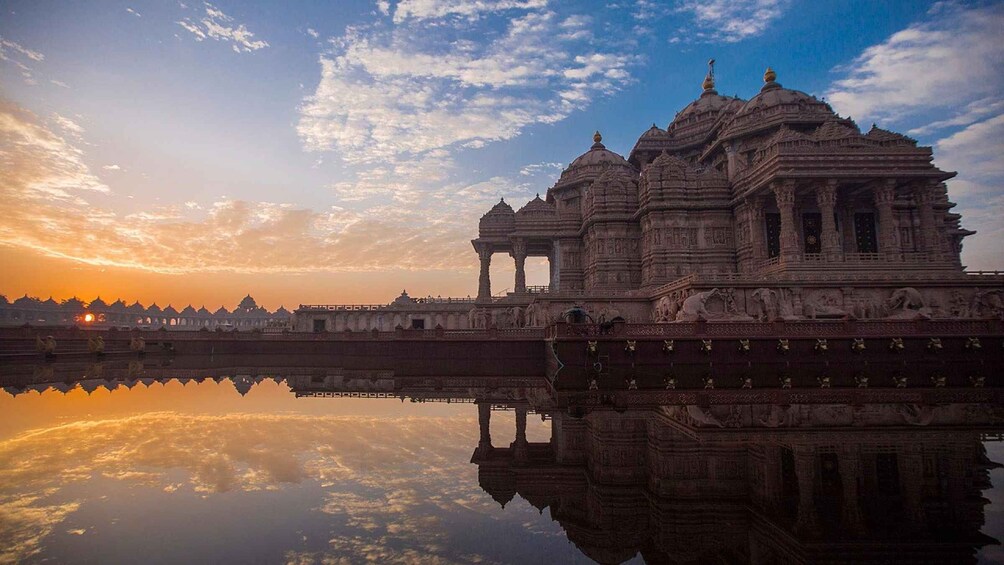 Picture 1 for Activity From Delhi: Evening Tour of Akshardham Temple