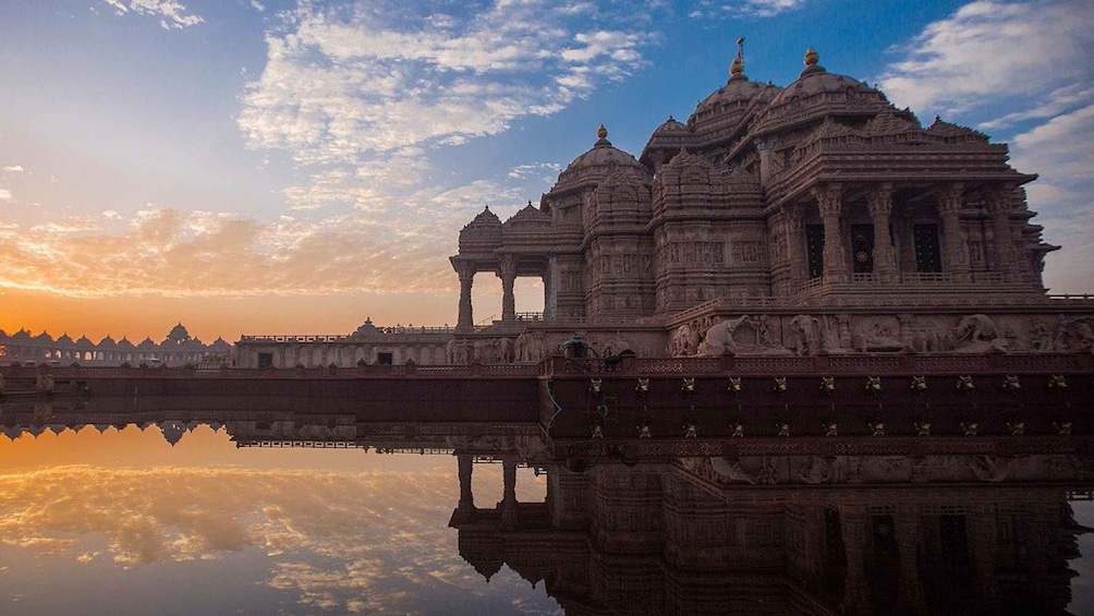 Picture 1 for Activity From Delhi: Evening Tour of Akshardham Temple