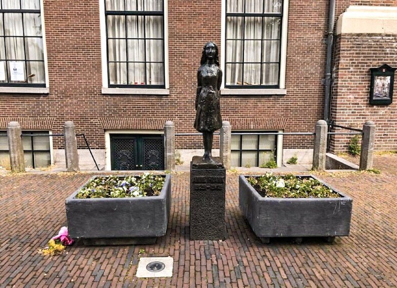 Picture 2 for Activity Amsterdam: Anne Frank and Jewish Quarter Guided Walking Tour