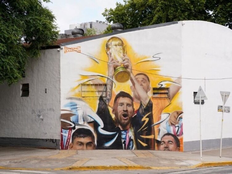 Argentine Football Legends Graffiti Tour: Messi & Maradona