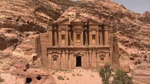 From Amman: Private Day Trip to Petra with Pickup
