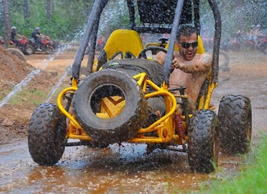 凱梅爾越野車之旅 (Kemer Buggy Safari)，從基里斯 (Kiris)、卡尤瓦 (Camyuva)、貝爾迪比 (Beldibi) 出發。