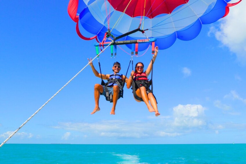 Smathers Beach Parasailing (Key West)
