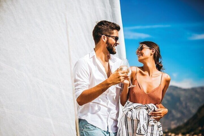 Algarve 2 Hour Wine and Sunset Experience from Vilamoura