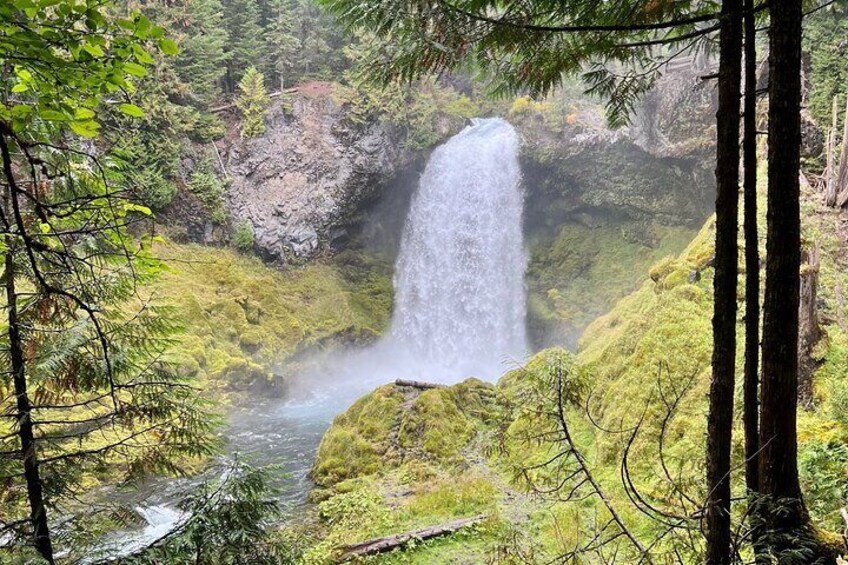 Waterfall Tour in the Oregon Cascades