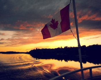 Gananoque: 1000 Islands Fireworks Cruise