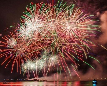 Gananoque: 1000 Islands Fireworks Cruise