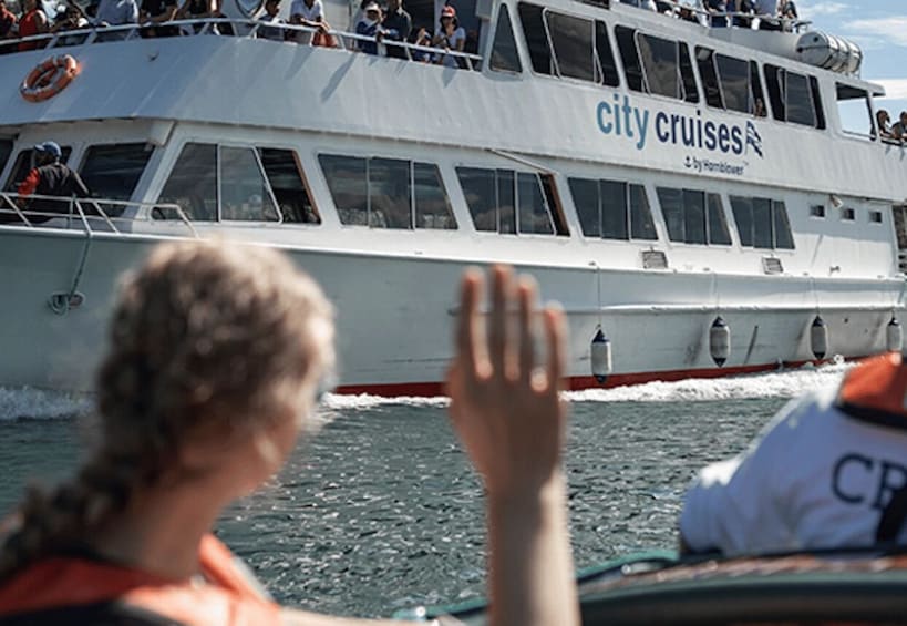 Picture 4 for Activity Gananoque: 1000 Islands Fireworks Cruise