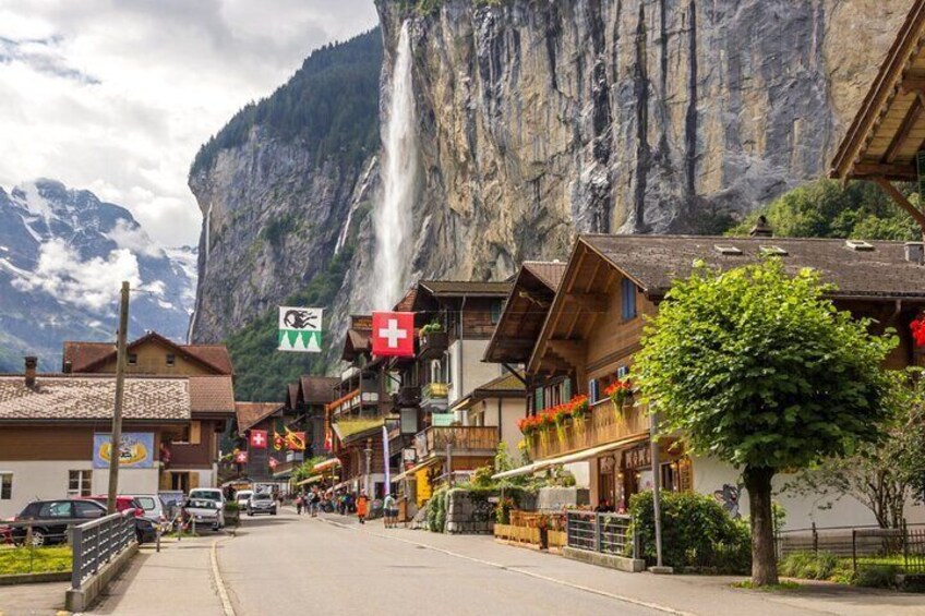 Exclusive Panoramic Train Journey though the Heart of Swiss