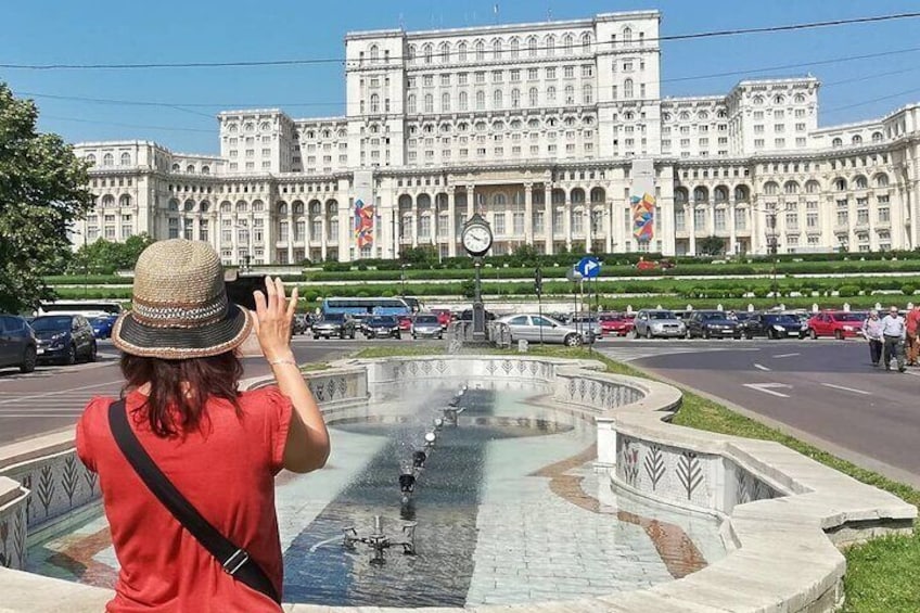 Bucharest Panoramic Sightseeing - Private City Tour