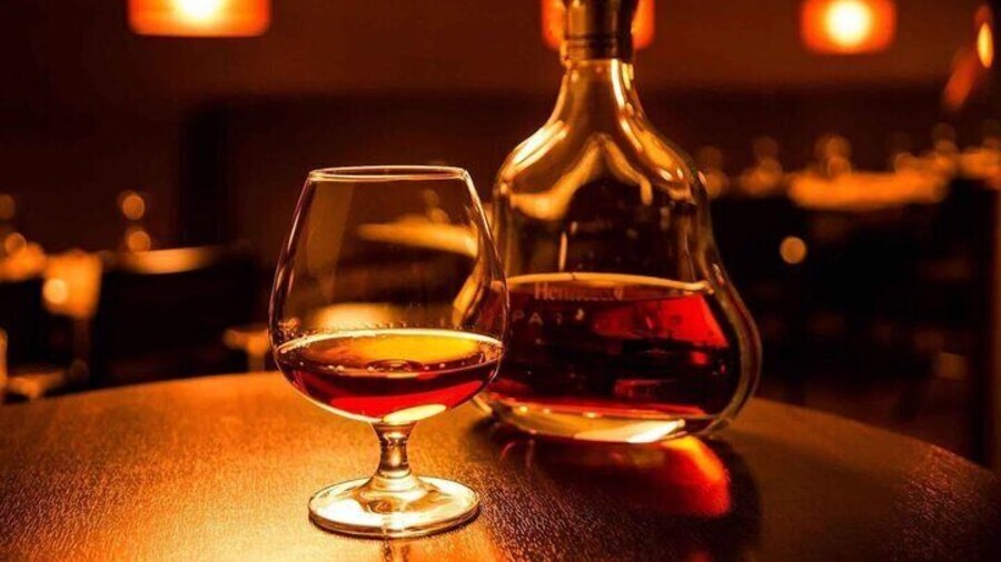 Private tour to Cognac - a delight for discerning gourmets