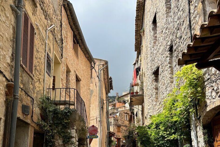 Full Day Tour at Historical Medieval Villages of Nice France