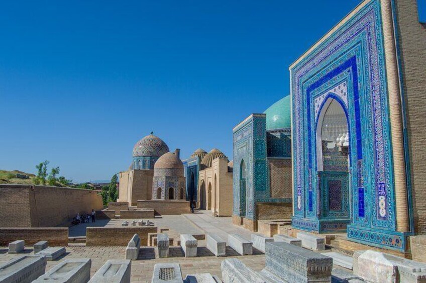 2 Days Train Tour from Tashkent in Samarkand and Bukhara