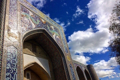 2 Days Train Tour from Tashkent in Samarkand and Bukhara