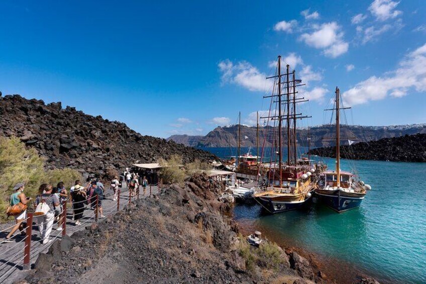 Tour of Caldera with Glass bottom Boat