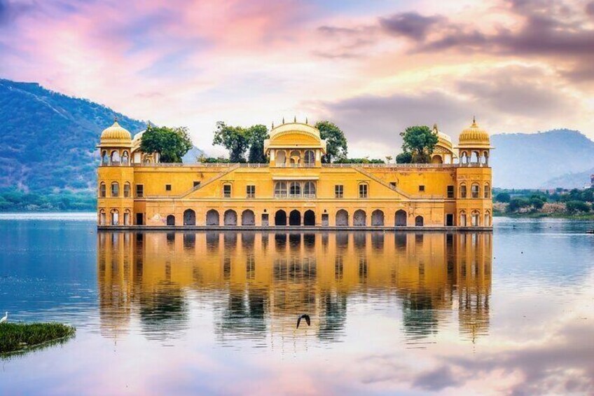 7 Days Golden Triangle Tour & Ranthambore Tiger Safari