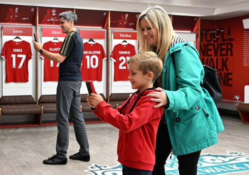  Liverpool Football Club Anfield Stadium & Museum Rail Tour from London