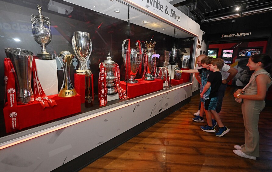  Liverpool Football Club Anfield Stadium & Museum Rail Tour from London